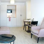 Twenty Business Flats - Bayard Aparthotel 3*