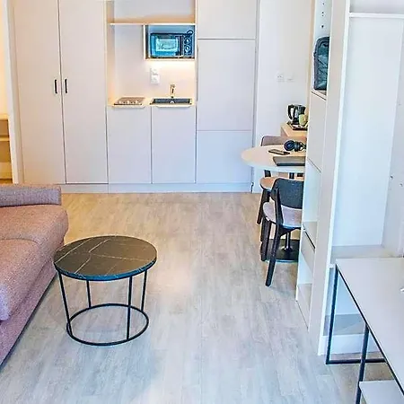 아파트호텔 Twenty Business Flats - Bayard 3*