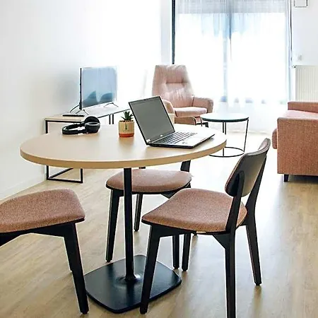 Twenty Business Flats - Bayard 3*