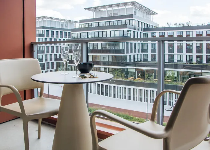 Twenty Business Flats - Bayard