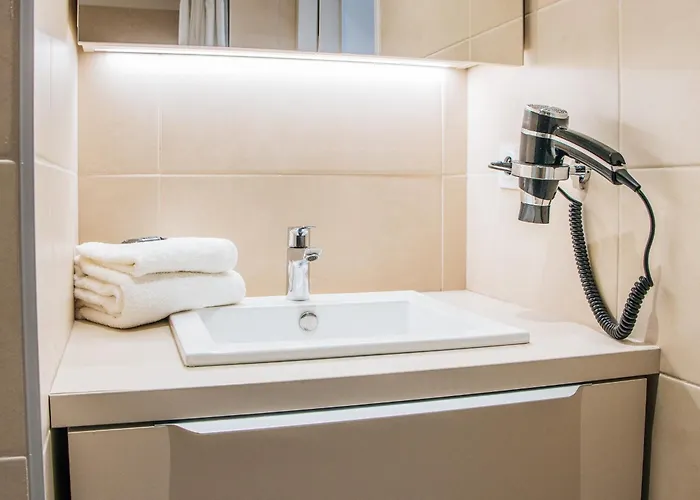 Twenty Business Flats - Bayard 3* Lilla